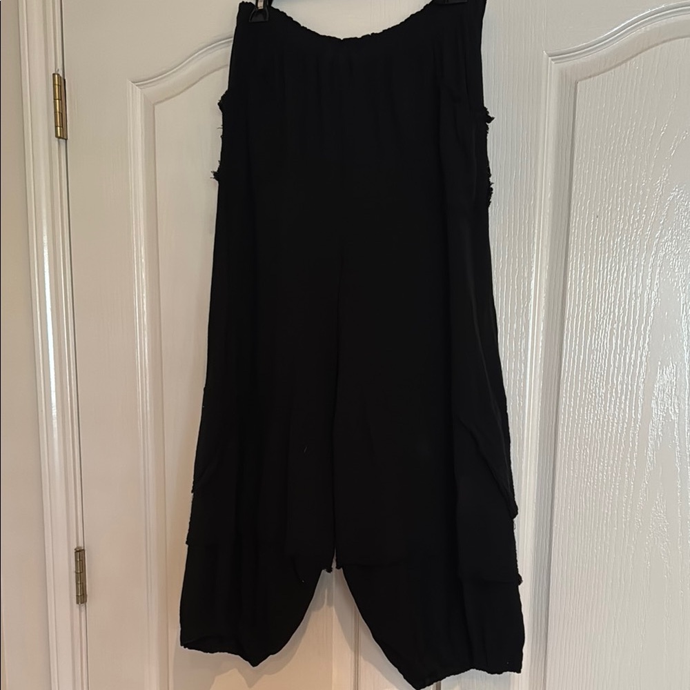 Oh My Gauze Black Relaxed Fit Pant